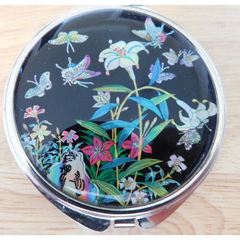 Mother of Pearl Lily Flower Design Compact Preowned